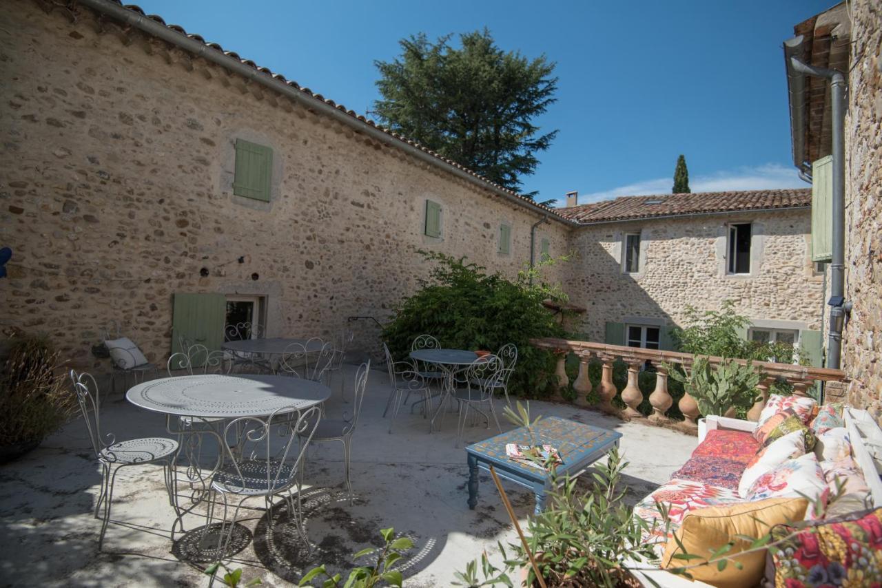 Les Cailloux Dores Hotel Massillargues-Attuech Exterior photo